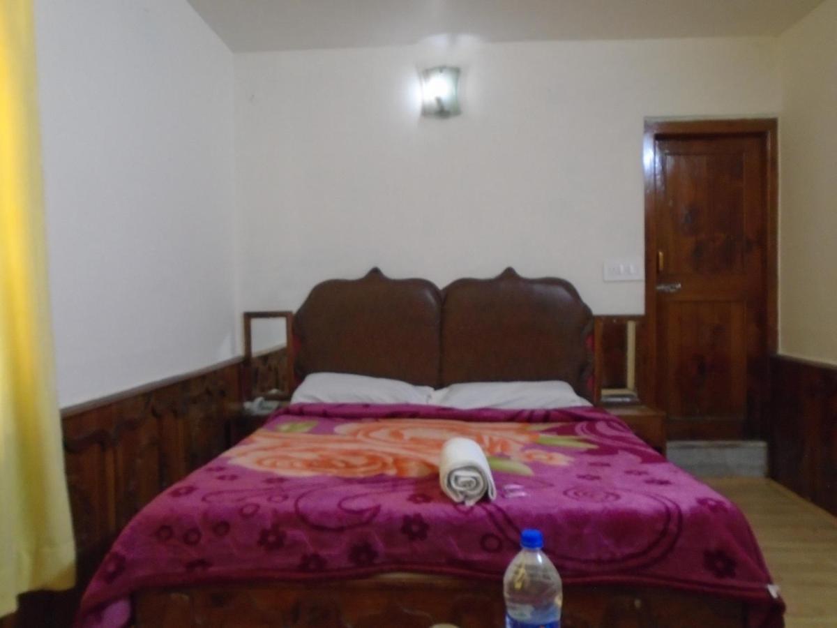 Hotel Magnolia Mallroad Manali Exteriér fotografie