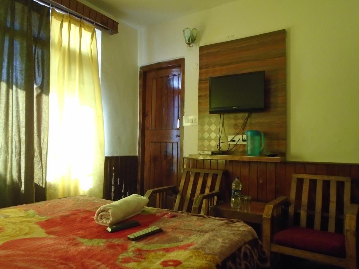 Hotel Magnolia Mallroad Manali Exteriér fotografie