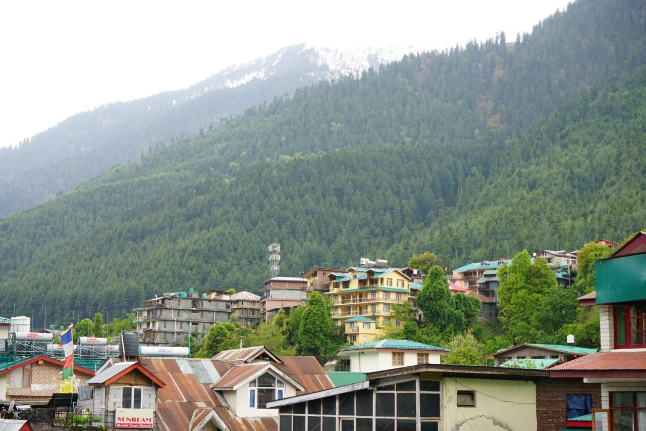 Hotel Magnolia Mallroad Manali Exteriér fotografie